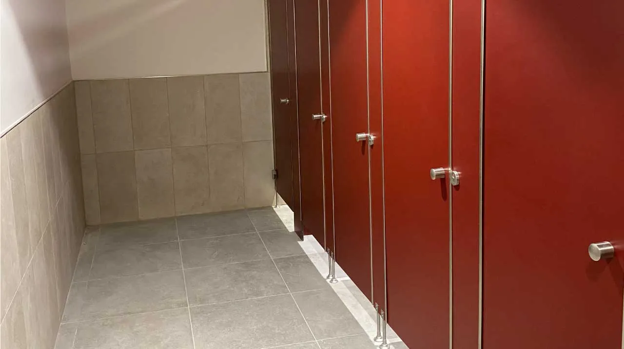 Al-Bayt-Stadium-2 Toilet Cubicle Supplier In Qatar