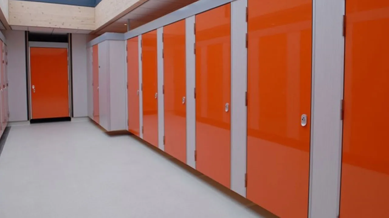 TOILET CUBICLES & LOCKERS Lockers Suppliers and installation In Qatar